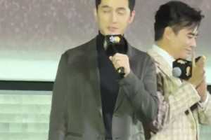 铿锵玫瑰也卖萌！网友：泰州主帅周高萍点球大战时在干嘛😂